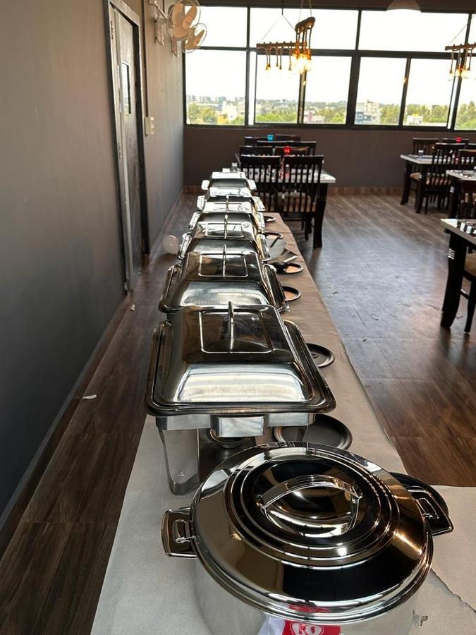 Devanahalli Spectra Hotel Bangalore Airport מראה חיצוני תמונה